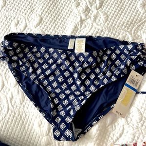 Women’s bathing suit bottom